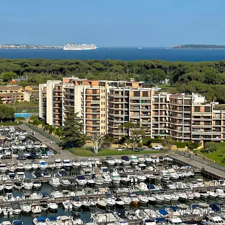 My Resid Appart Cannes Marina Vue Mer Mandelieu Exterior foto