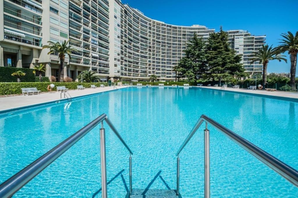My Resid Cannes Marina Vue Apartment
